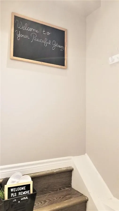 Charming Studio With Parking, Netflix, Full Kitchen - Close To Algonquin College Apartment Ottawa